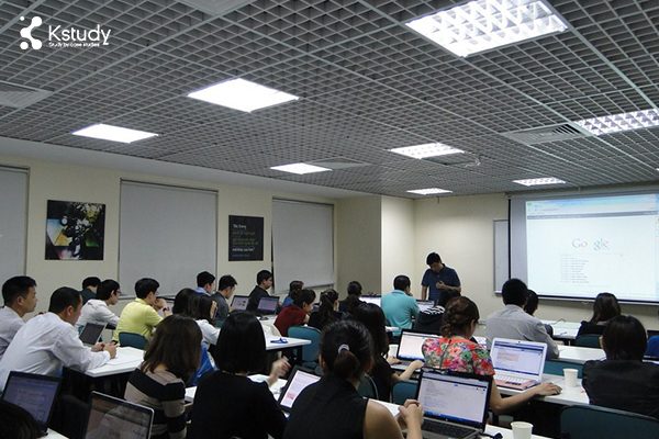 Khoa hoc online marketing tphcm 1 e1602474943889