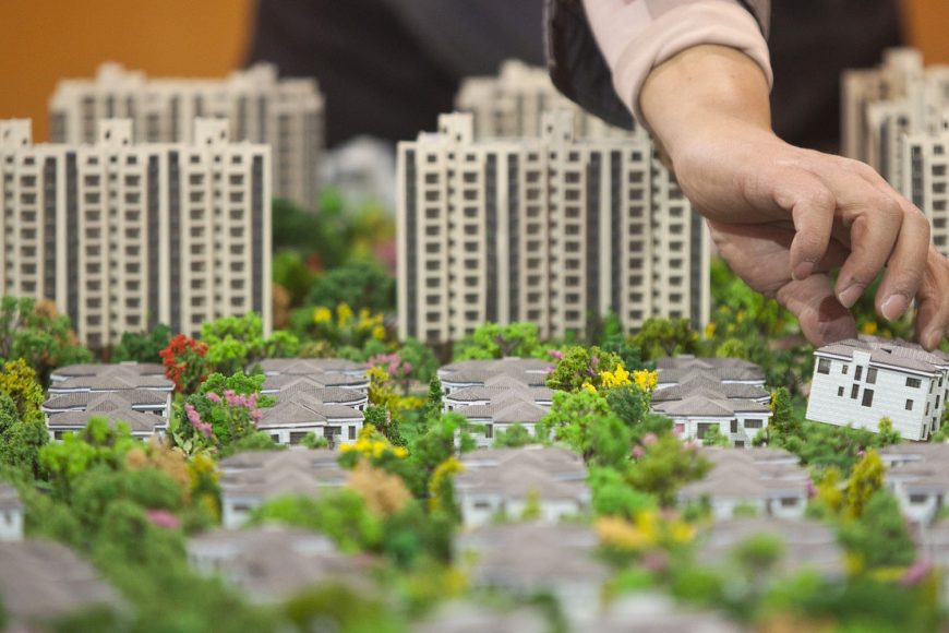 mức lương ngành bất đống sản