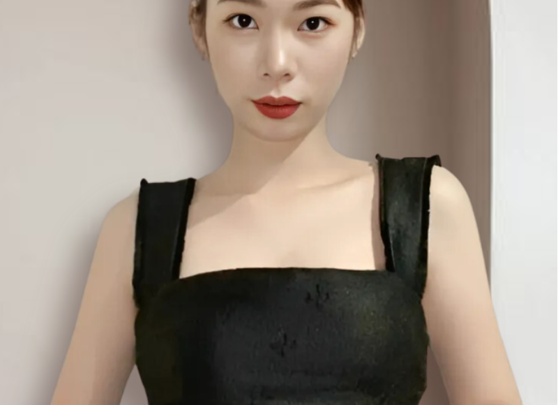 Giảng viên Nguyễn Khánh Huyền