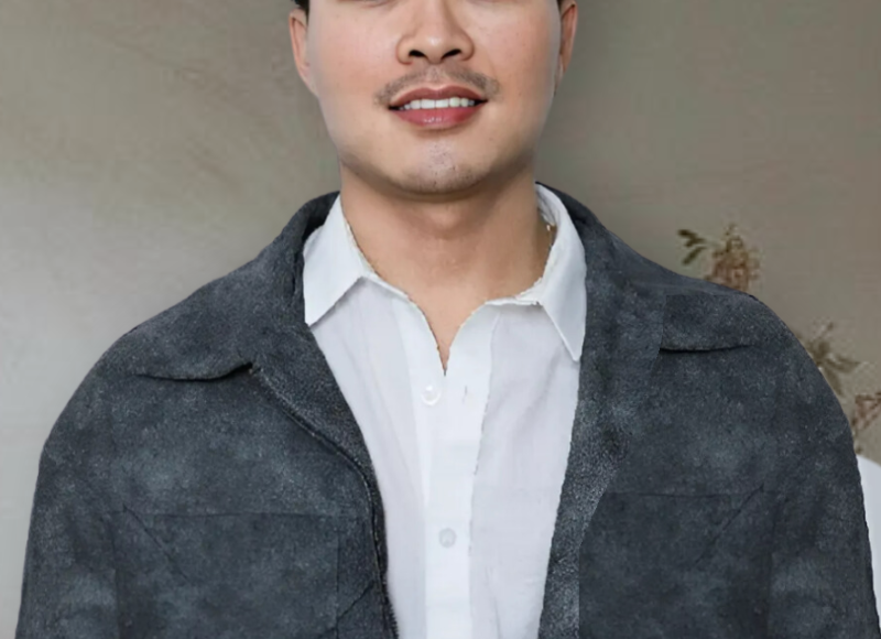 Giảng viên Nguyễn Phúc Thắng