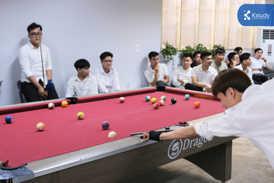 Giải billiard phong trào năm 2024 1 Cuộc thi billiard koworking (2)