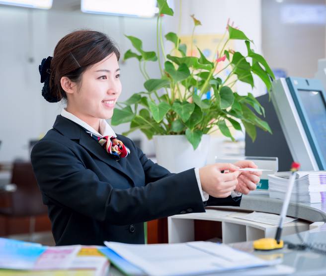 Giao dich vien ngan hang