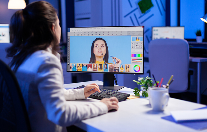 Nên Chọn Khóa Học Thiết Kế Đồ Hoạ Nào Cho Người Mới Bắt Đầu? 2 khoá học thiết kế đồ hoạ