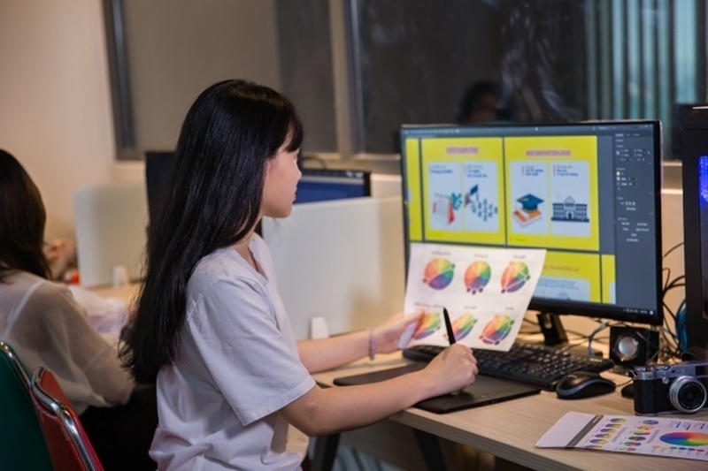 Học thiết kế đồ họa - chọn đại học hay tự học? 2 Thiết kế đồ hoạ